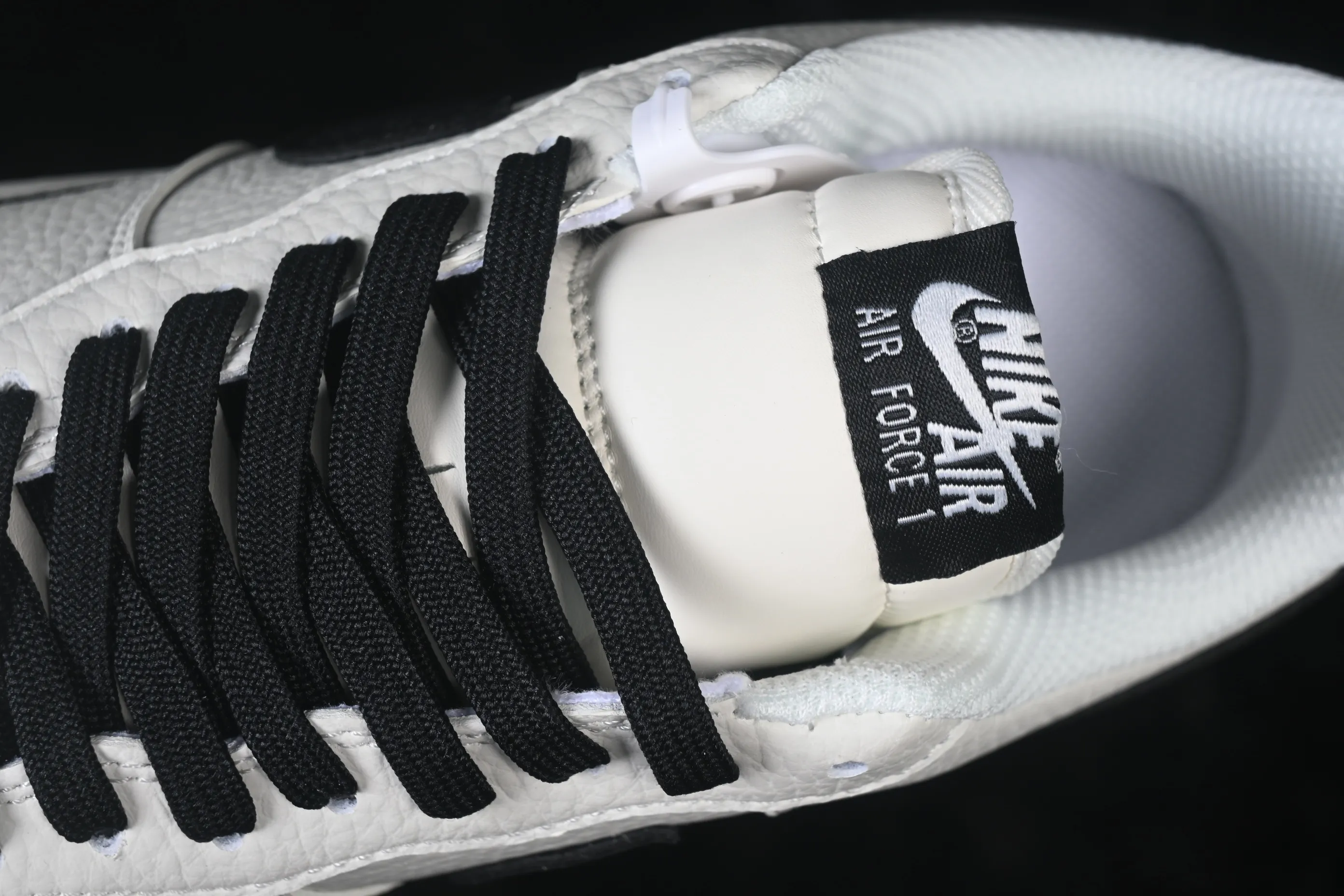 All Categories Nk Air Force 1 Air Force Series Nk Air Force 1 Low Air Force Low Nike Air Force 1'07 Low Beige White Black Air Force One Low Casual Shoes NH0601-546